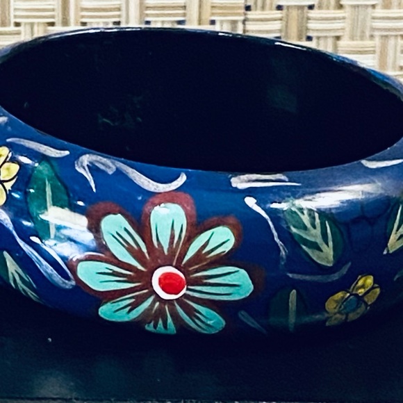 🌟15xHP🌟NWOT Hand Painted Floral Cobalt Blue Bangle - Picture 6 of 7